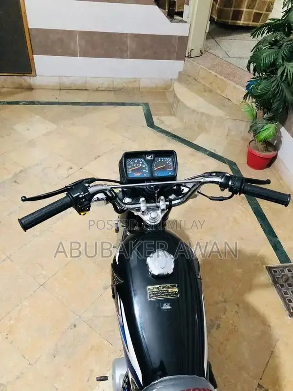 CG125 Brand New Motorcycle - Excellent Condition