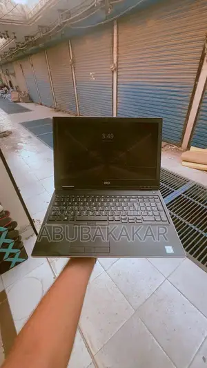 Photo - Dell Precision 7530 Mobile Workstation - i7, 16GB, 512GB SSD, 4GB NVID