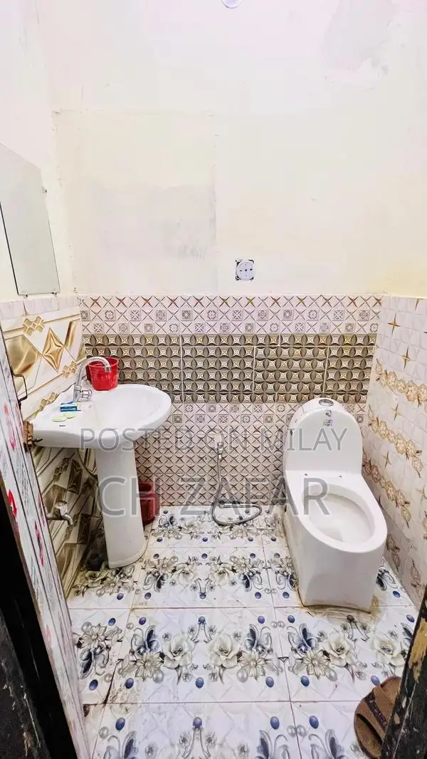 Hajvery Palace Hotel Accommodation with Air Conditioning