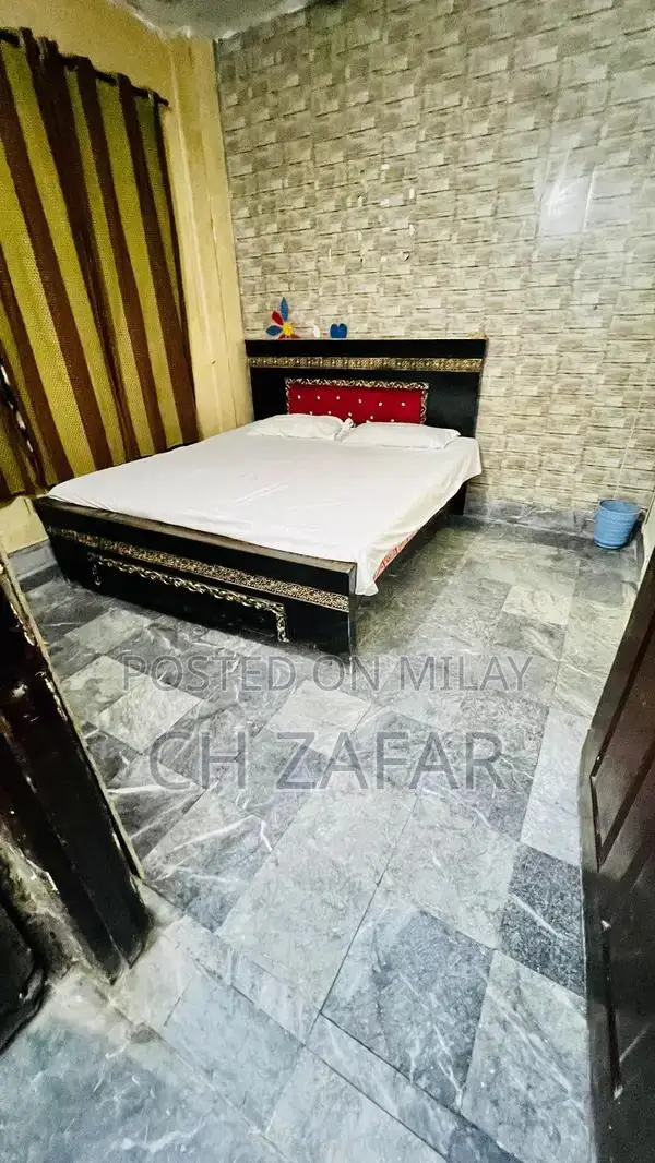 Hajvery Palace Hotel Accommodation with Air Conditioning