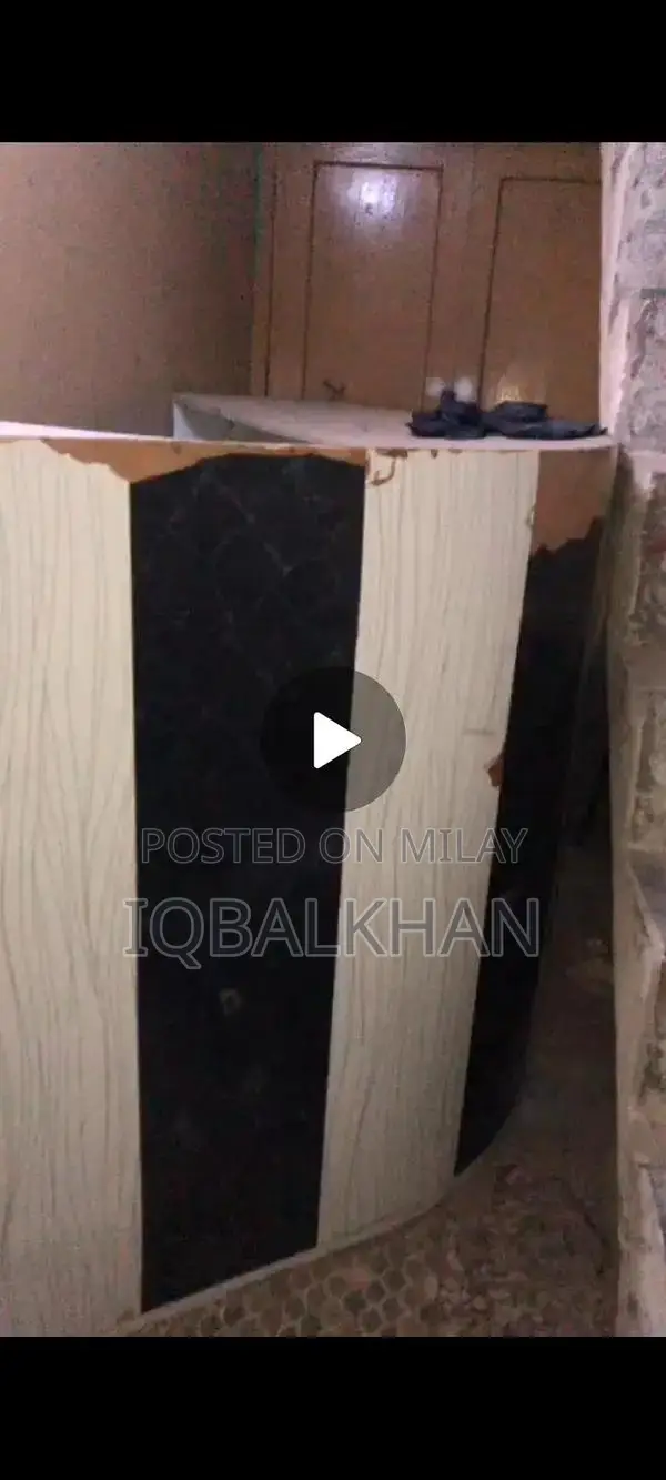 Wooden L-Shaped Counter for Retail Shops