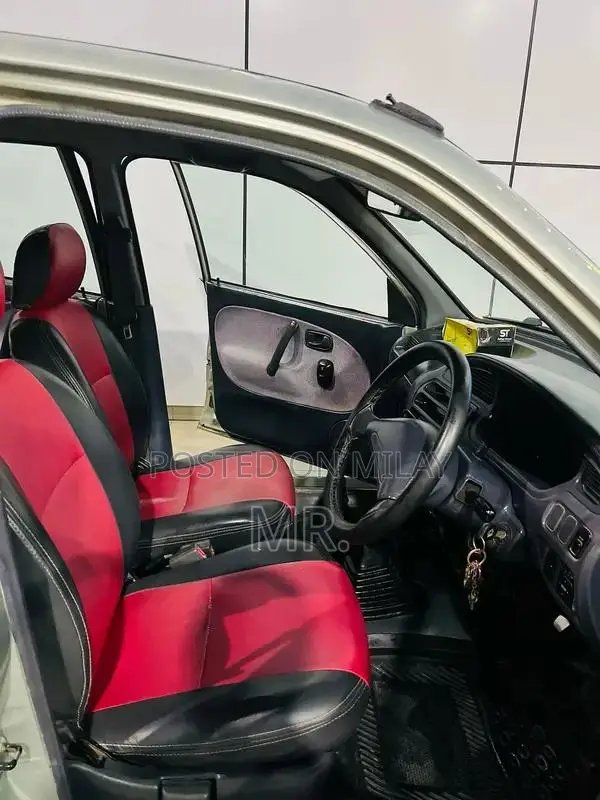 2008 Coure Model Car - Well-Maintained Compact Vehicle