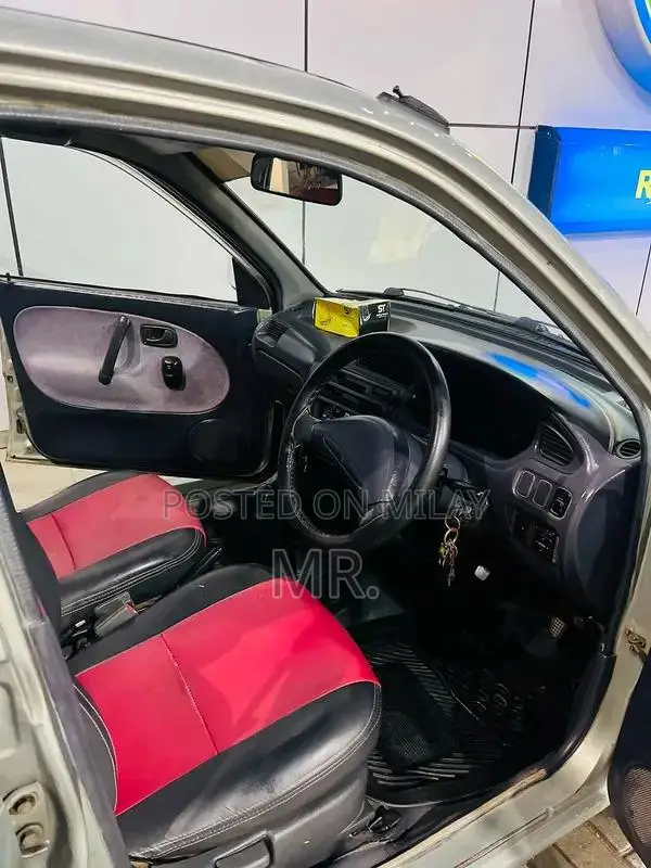 2008 Coure Model Car - Well-Maintained Compact Vehicle