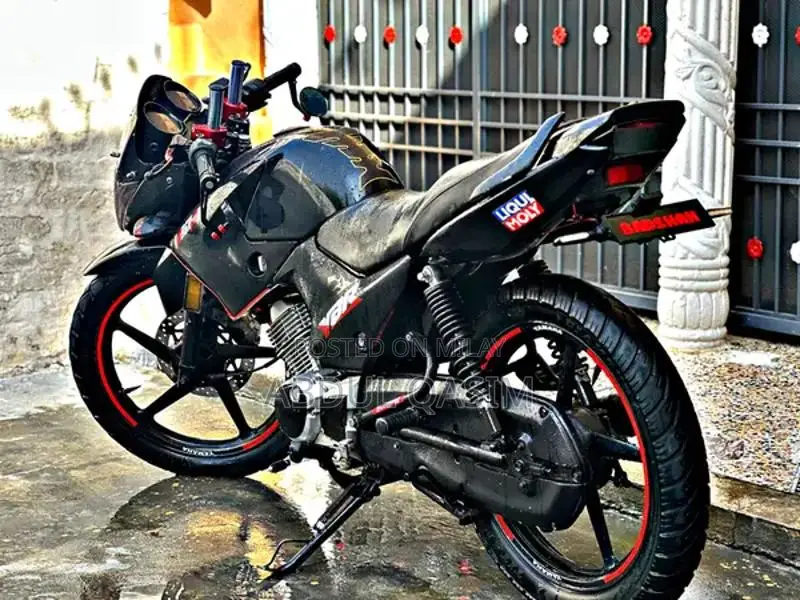 Yamaha YBR 125 Modified Motorcycle