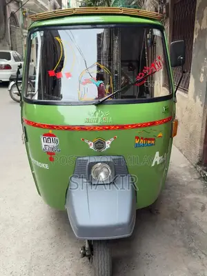 Photo - 2025 Model LPG Gas Vehicle with Clear Documentation