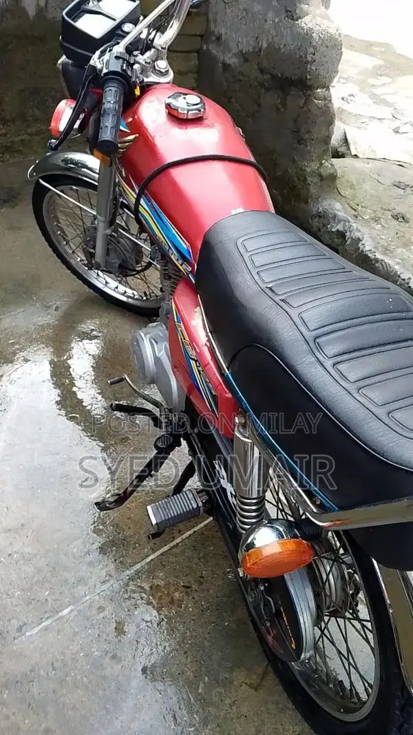 Honda 125cc Motorcycle for Sale - Great Condition