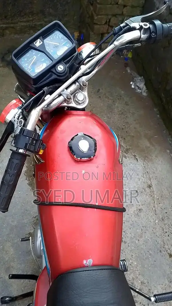 Honda 125cc Motorcycle for Sale - Great Condition