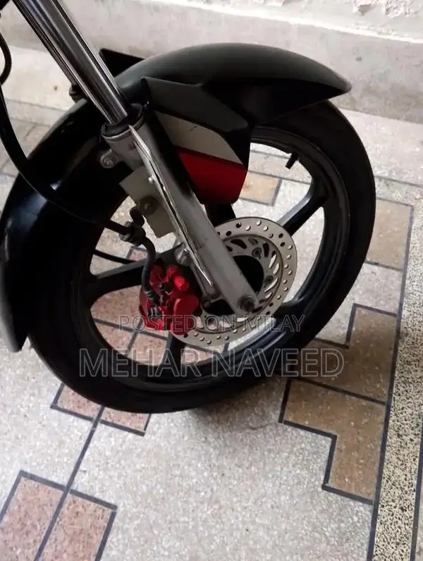 Honda CB 150F Motorcycle - Reliable Urban Commuter