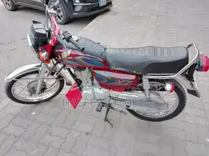 Honda 125 Motorcycle - Red Model 22