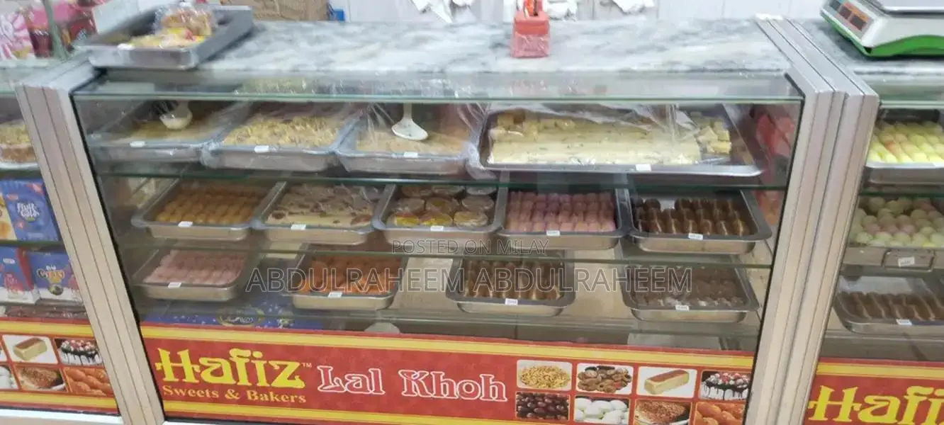 Aluminum and Glass Six-Piece Counter Set with 5-Foot Length