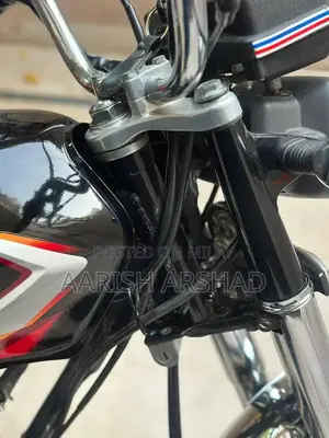 Honda CG 125 Motorcycle - Classic Single Cylinder Bike