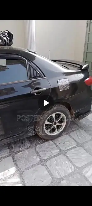 2011 Model Vehicle with Genuine Parts and Touch Side Features