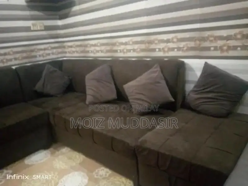 L-Shaped Dark Chocolate Brown 7-Seater Sectional Sofa with Cushions