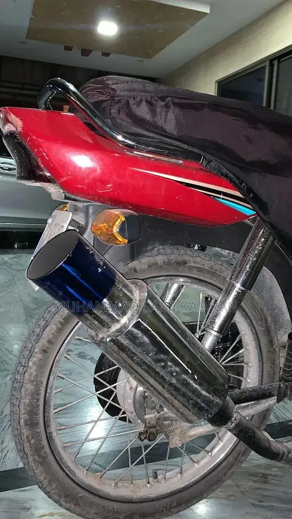 Universal Exhaust System for Performance Vehicles