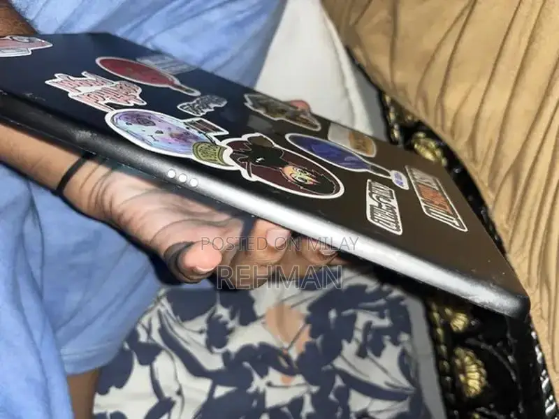 Apple iPad 7th Gen 10.2" 32GB Wi-Fi, Silver - Touch ID Not Working