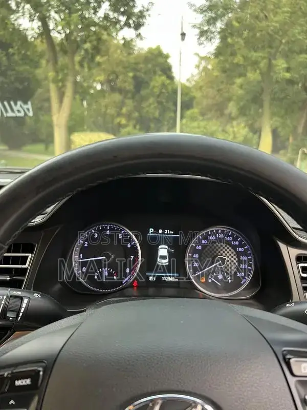 Hyundai Elantra GLS Sedan - Well-Maintained Vehicle