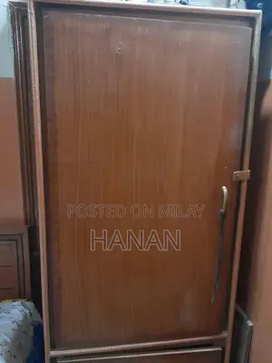 Photo - Quality Furniture Piece in Excellent Condition