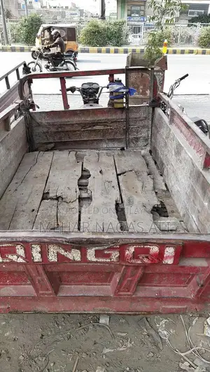 Loader Rikshaw with United 100 Engine