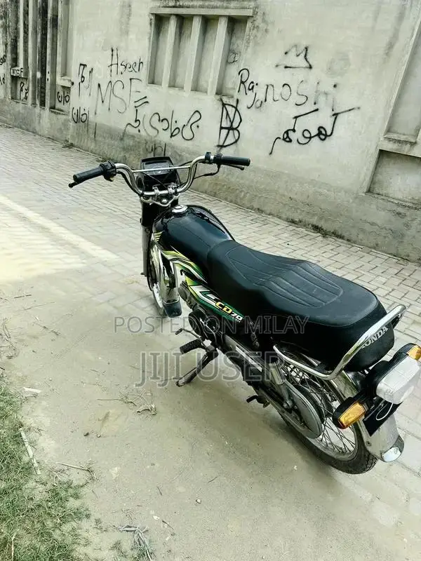 Honda CD 70 Motorcycle - Classic Single Cylinder Commuter Bike