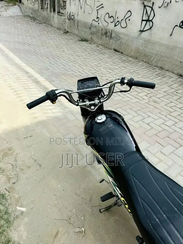 Honda CD 70 Motorcycle - Classic Single Cylinder Commuter Bike