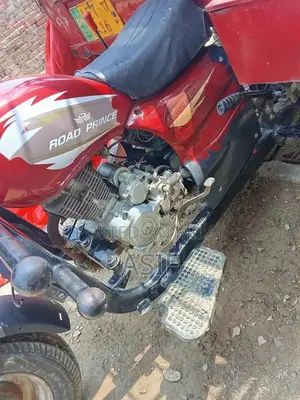 Road Prince Loader Rickshaw - Reliable Commercial Transport