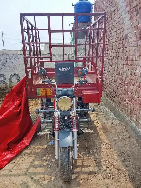 Road Prince Loader Rickshaw - Reliable Commercial Transport