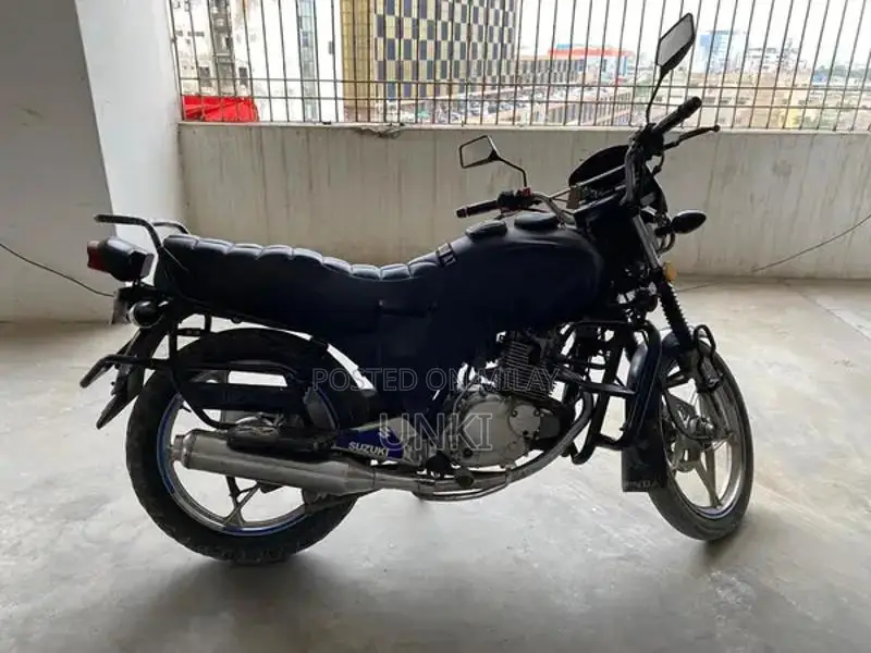 Suzuki GS 150 Special Edition Motorcycle 2021