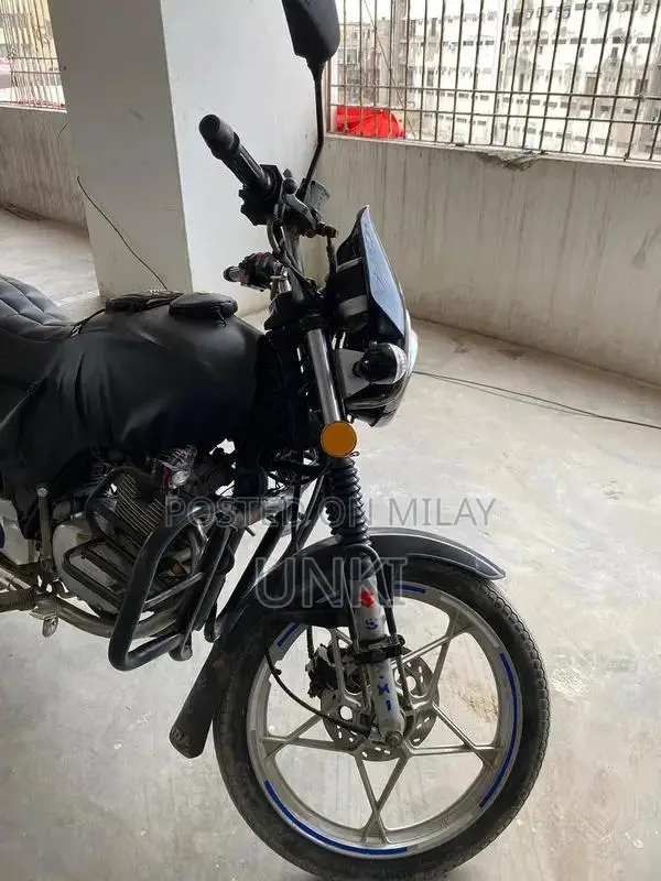 Suzuki GS 150 Special Edition Motorcycle 2021