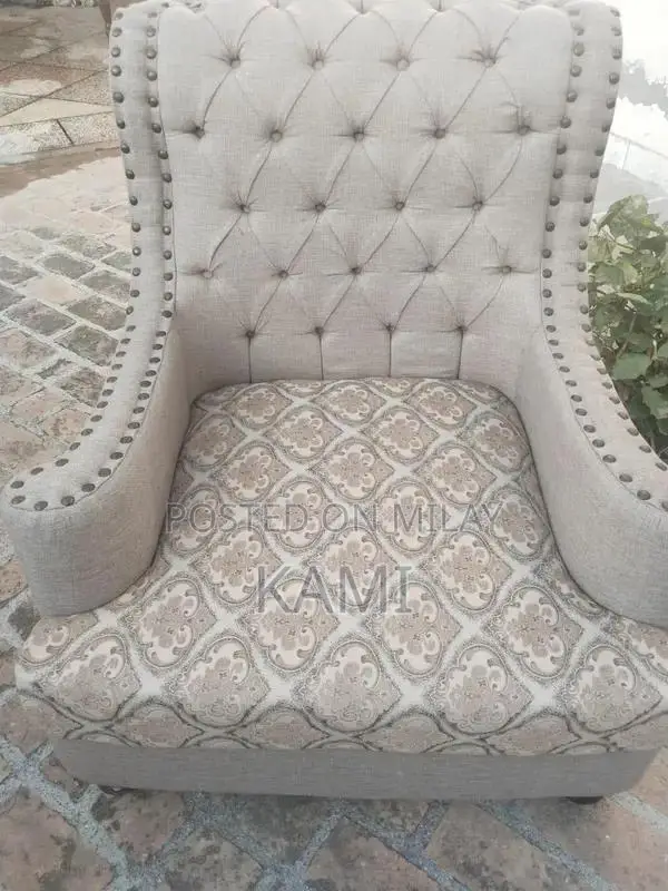 Comfortable 5-Seater Living Room Sofa - Gently Used