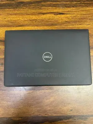 Photo - Dell Latitude 3520 Business Laptop - 11th Gen Core i3