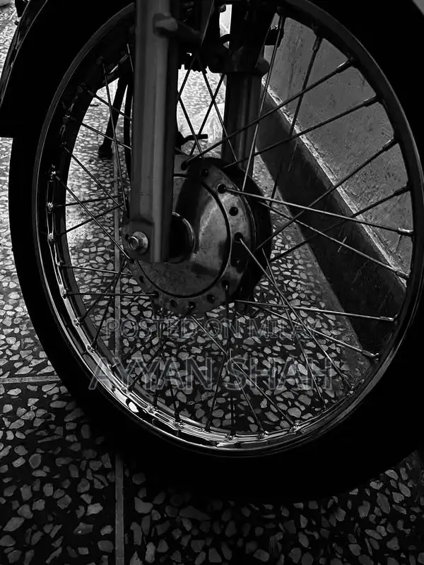 United 70cc Motorcycle: Low Mileage, Well-Maintained Bike