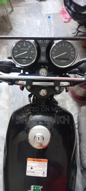 2019 Suzuki GS150 Motorcycle - Low Mileage, Excellent Condition