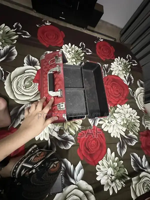 Elegant Monthly Beauty Subscription Box with Cosmetic Samples