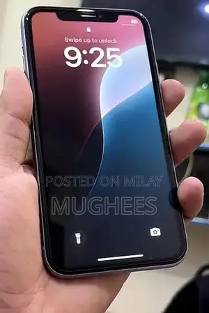 Apple iPhone 11 Smartphone - 128GB Storage, Excellent Condition