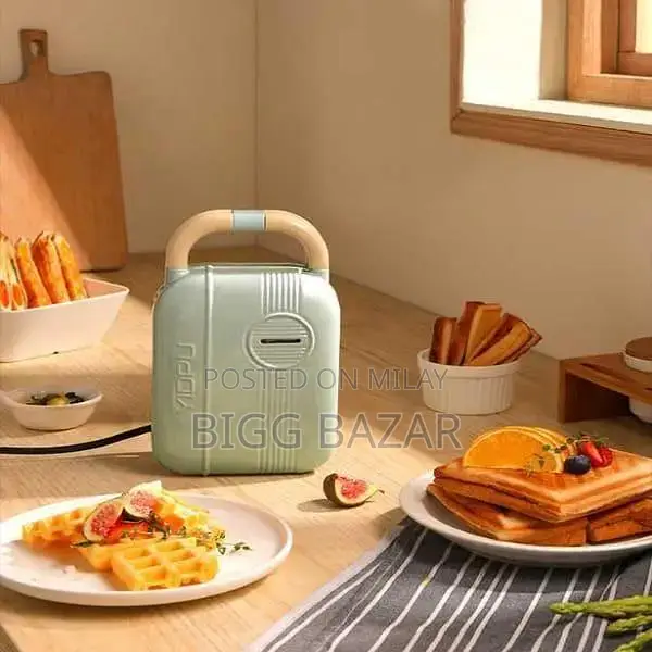 2-in-1 Sandwich and Waffle Maker Machine