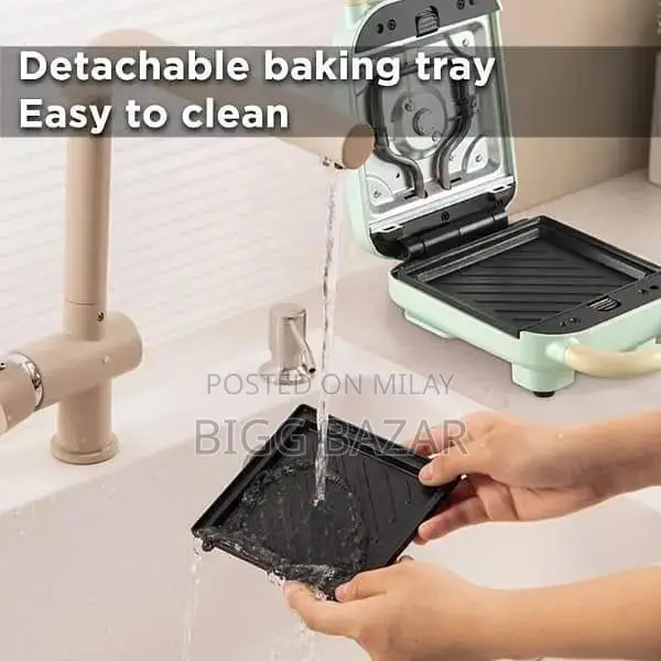 2-in-1 Sandwich and Waffle Maker Machine