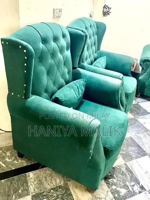 Photo - 5 Seater Sofa Set - Urgent Sale, Lightly Used