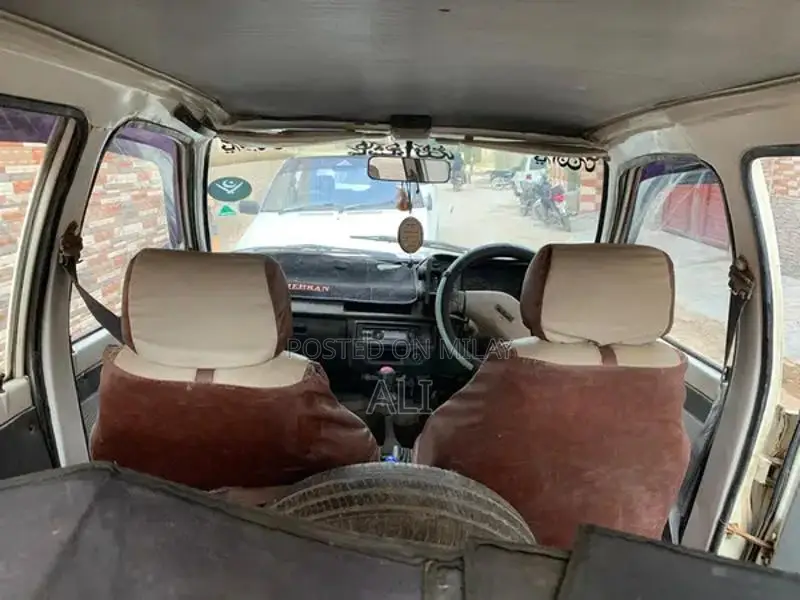 Suzuki Mehran 2004 Compact City Car with CNG