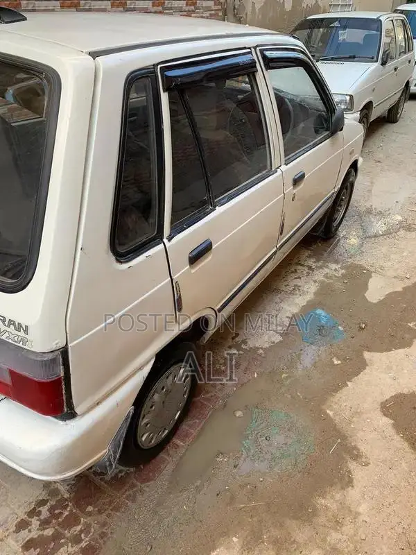 Suzuki Mehran 2004 Compact City Car with CNG