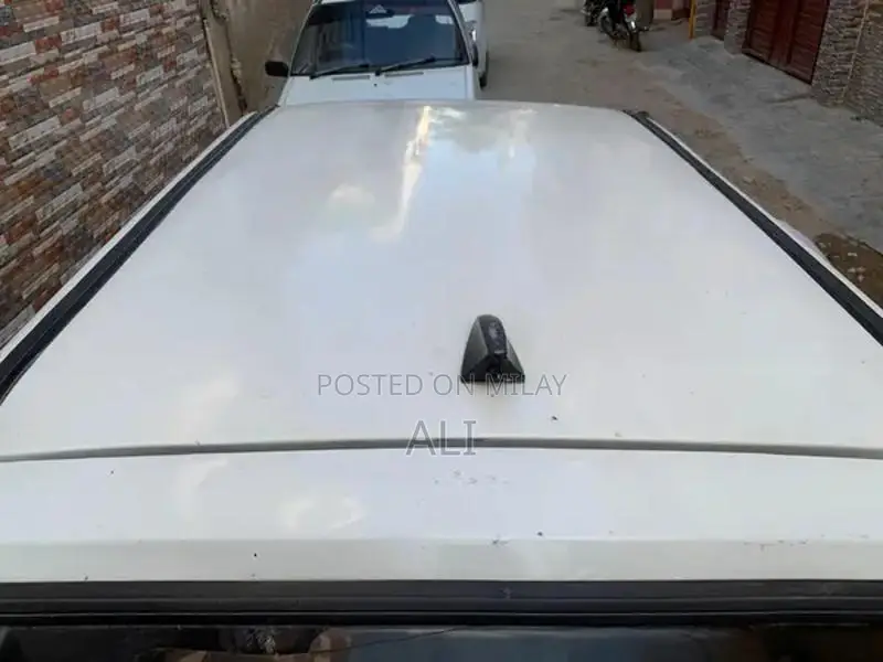 Suzuki Mehran 2004 Compact City Car with CNG