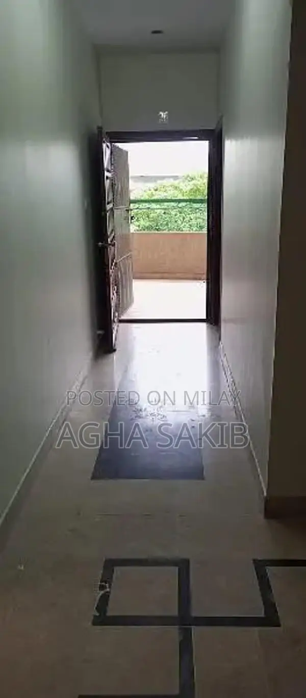 Spacious 300 Sq. Yds 1st Floor Residential Portion