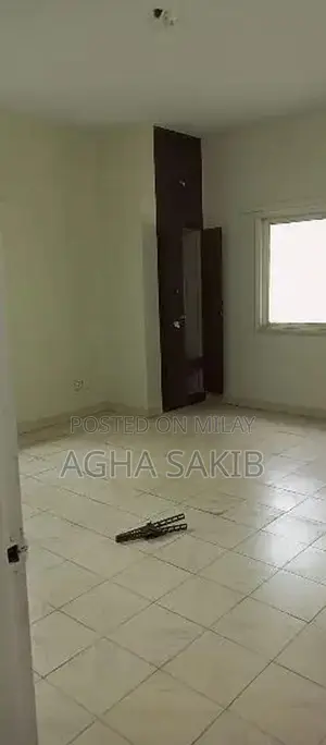 Spacious 300 Sq. Yds 1st Floor Residential Portion