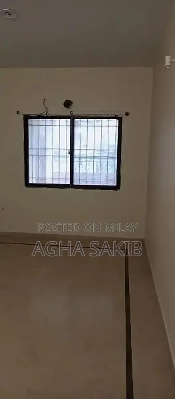 Spacious 300 Sq. Yds 1st Floor Residential Portion