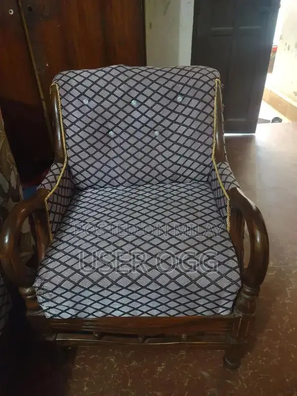 Antique 5-Seater Wooden Sofa Set - Classic Living Room Furniture