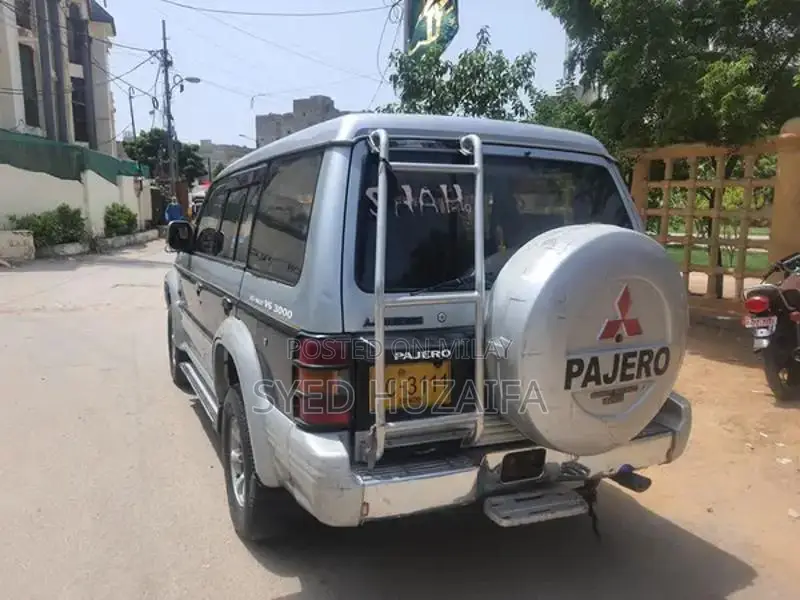 Mitsubishi Pajero Intercooler SUV 1993 Model