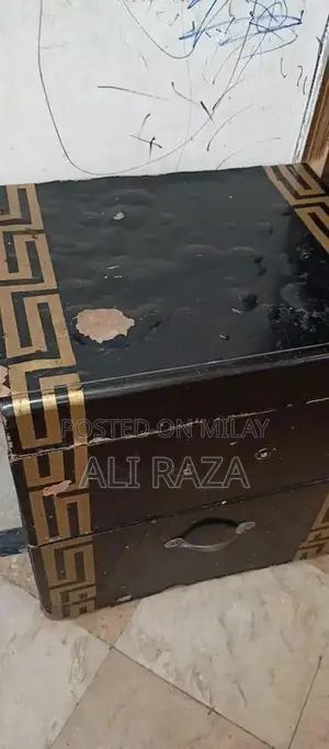 Queen Size Bed Set - White Comforter, Sheets, and Pillowcases - Like N