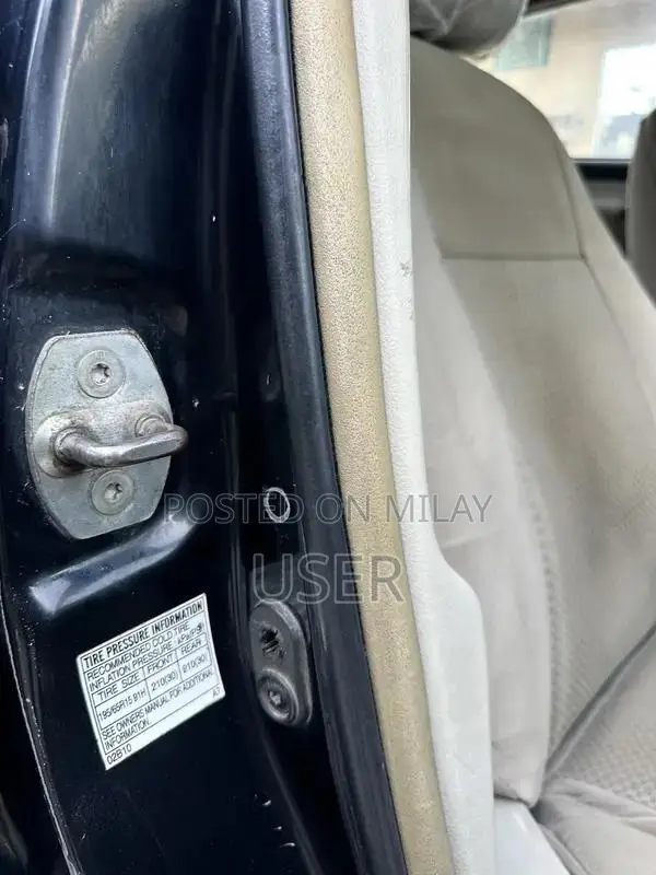 Toyota Corolla Gli 2012 Sedan - Well-Maintained Compact Car