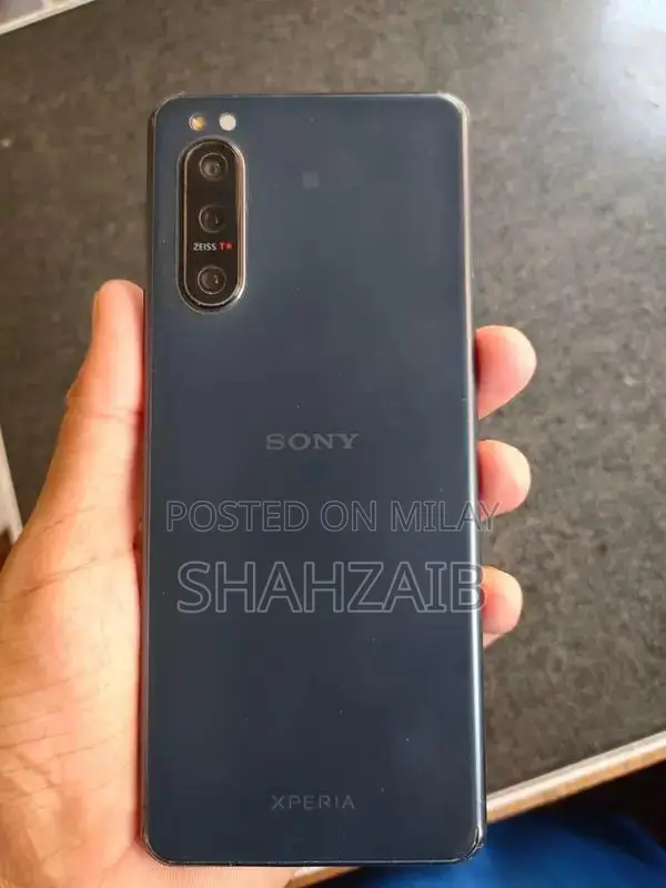 Sony Xperia 5 Mark 2 Smartphone - 8GB RAM, 128GB Storage