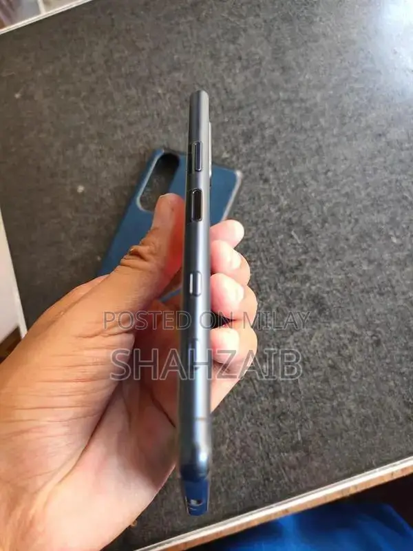 Sony Xperia 5 Mark 2 Smartphone - 8GB RAM, 128GB Storage