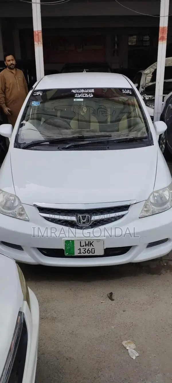 Honda City Sedan Reliable Compact Car with Alloy Rims